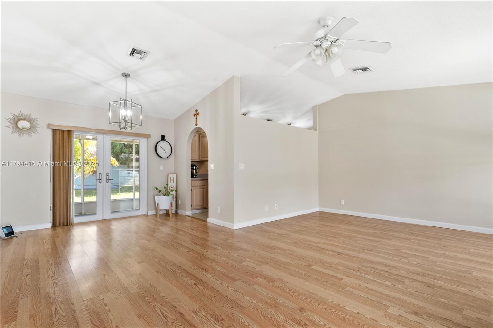HARTFORD PLACE - Residential