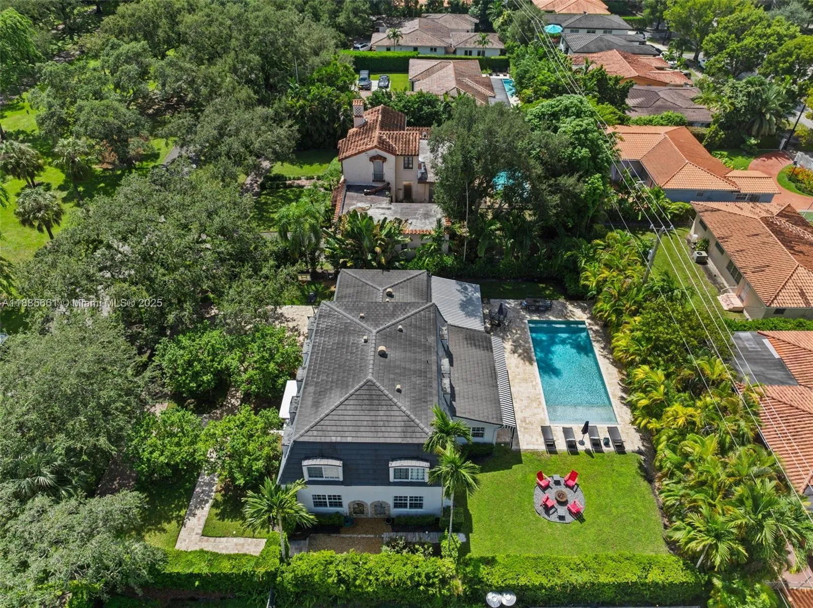 Coral Gables, Florida 33134, United States, 5 Bedrooms Bedrooms, ,4 BathroomsBathrooms,Residential,Active,220950