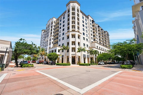 Photo of 301 Altara Ave #UPH1005, Coral Gables, FL 33146 (MLS # A12043448)