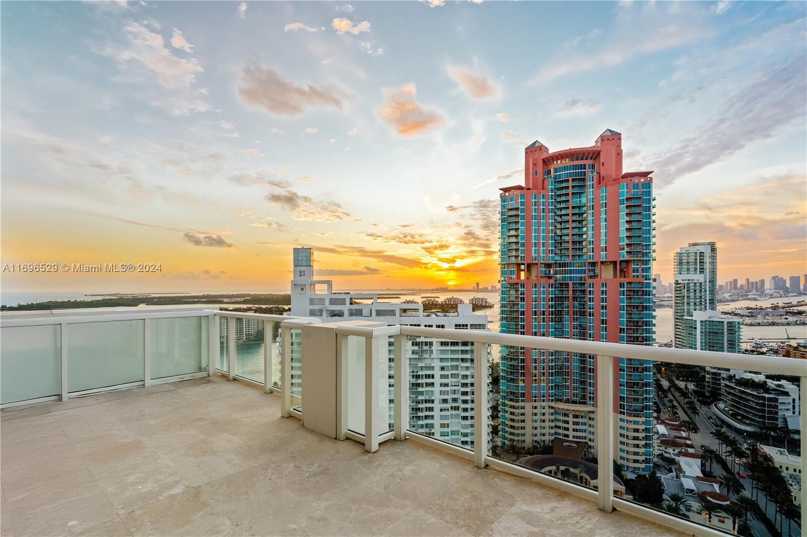 50 S Pointe Dr 2703