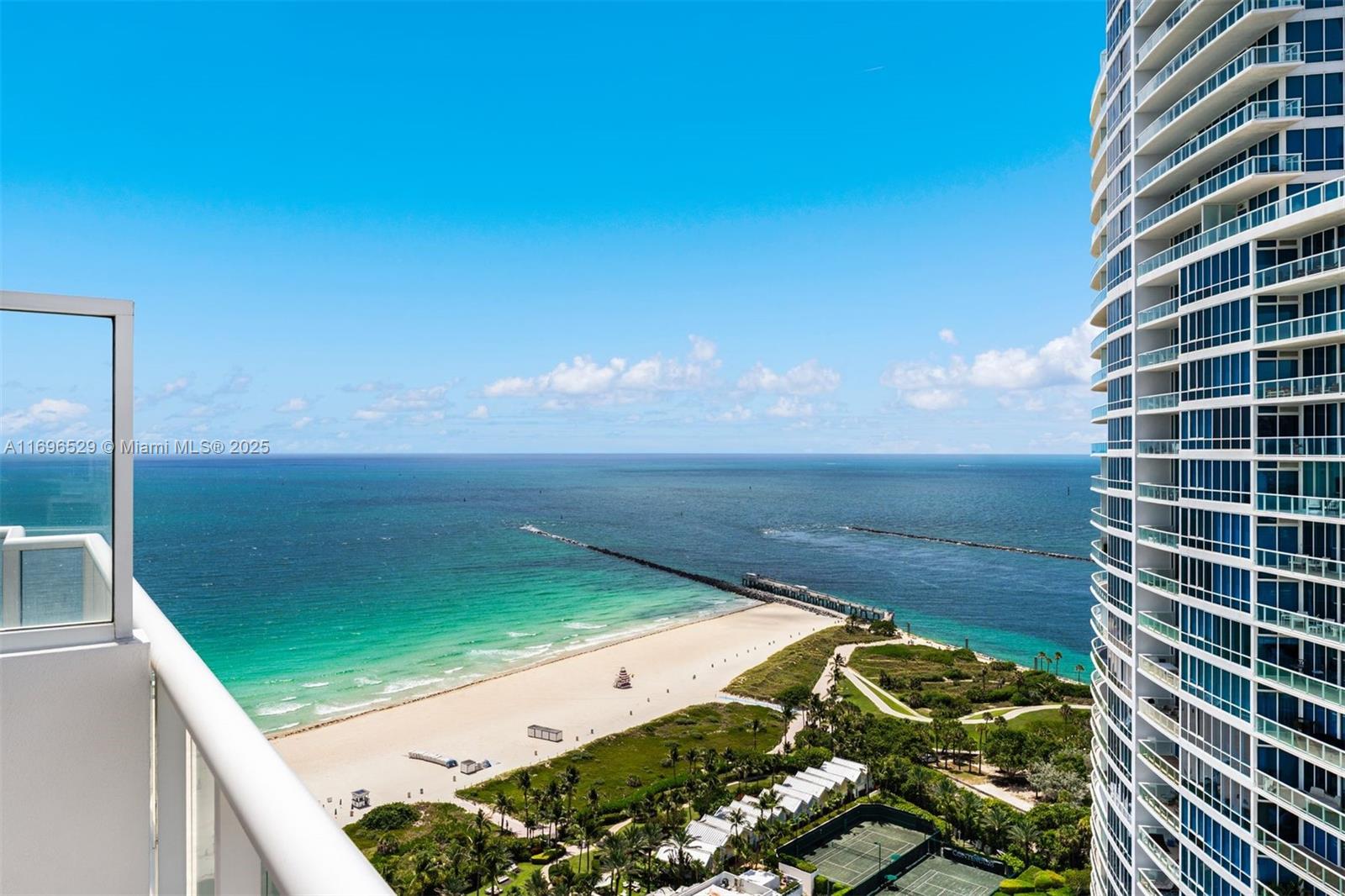 CONTINUUM ON SOUTH BEACH - Residential