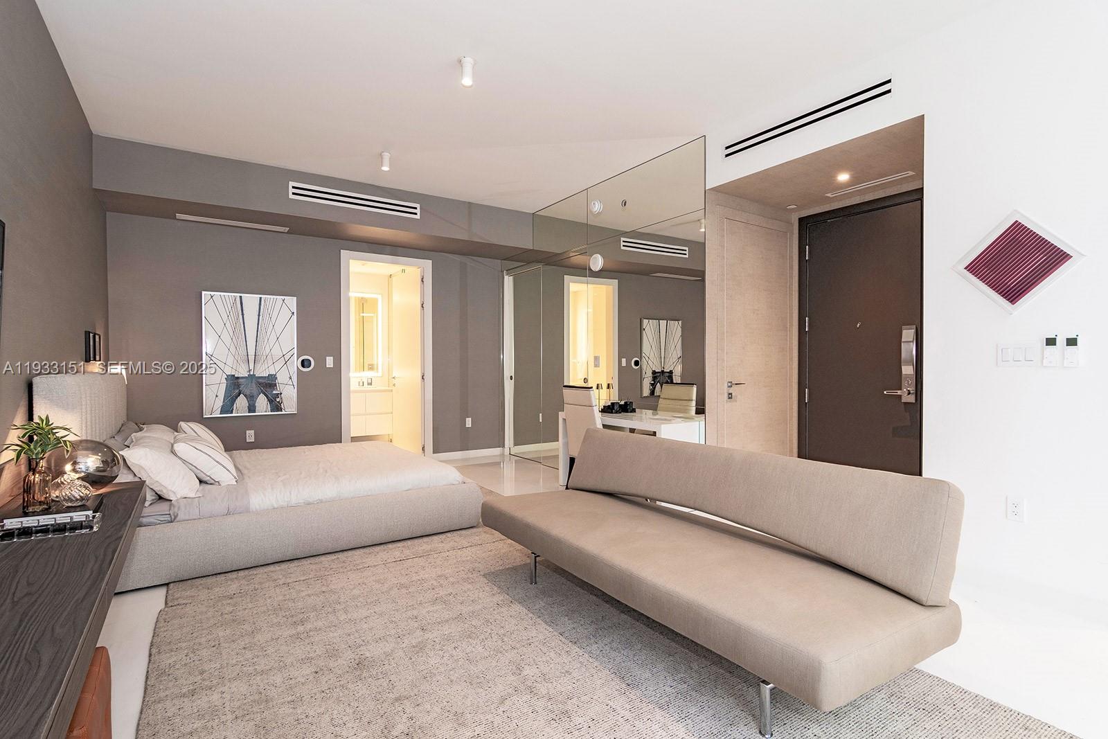 300 Biscayne Blvd Way 805