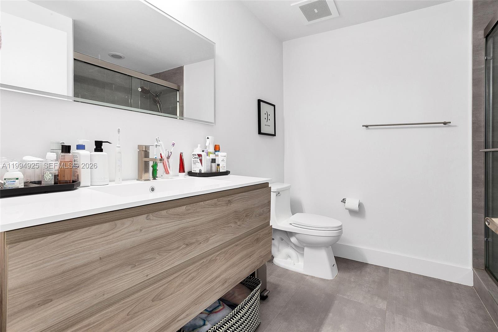 UPTOWN MARINA LOFTS CONDO - Residential Lease