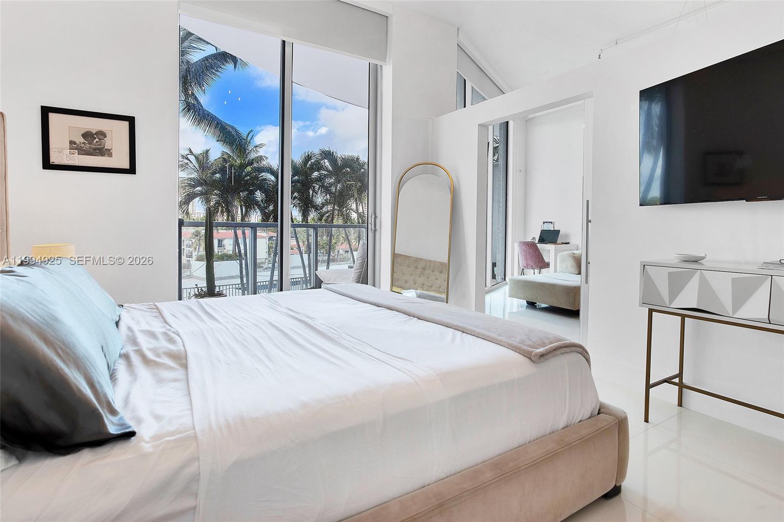 UPTOWN MARINA LOFTS CONDO - Residential Lease