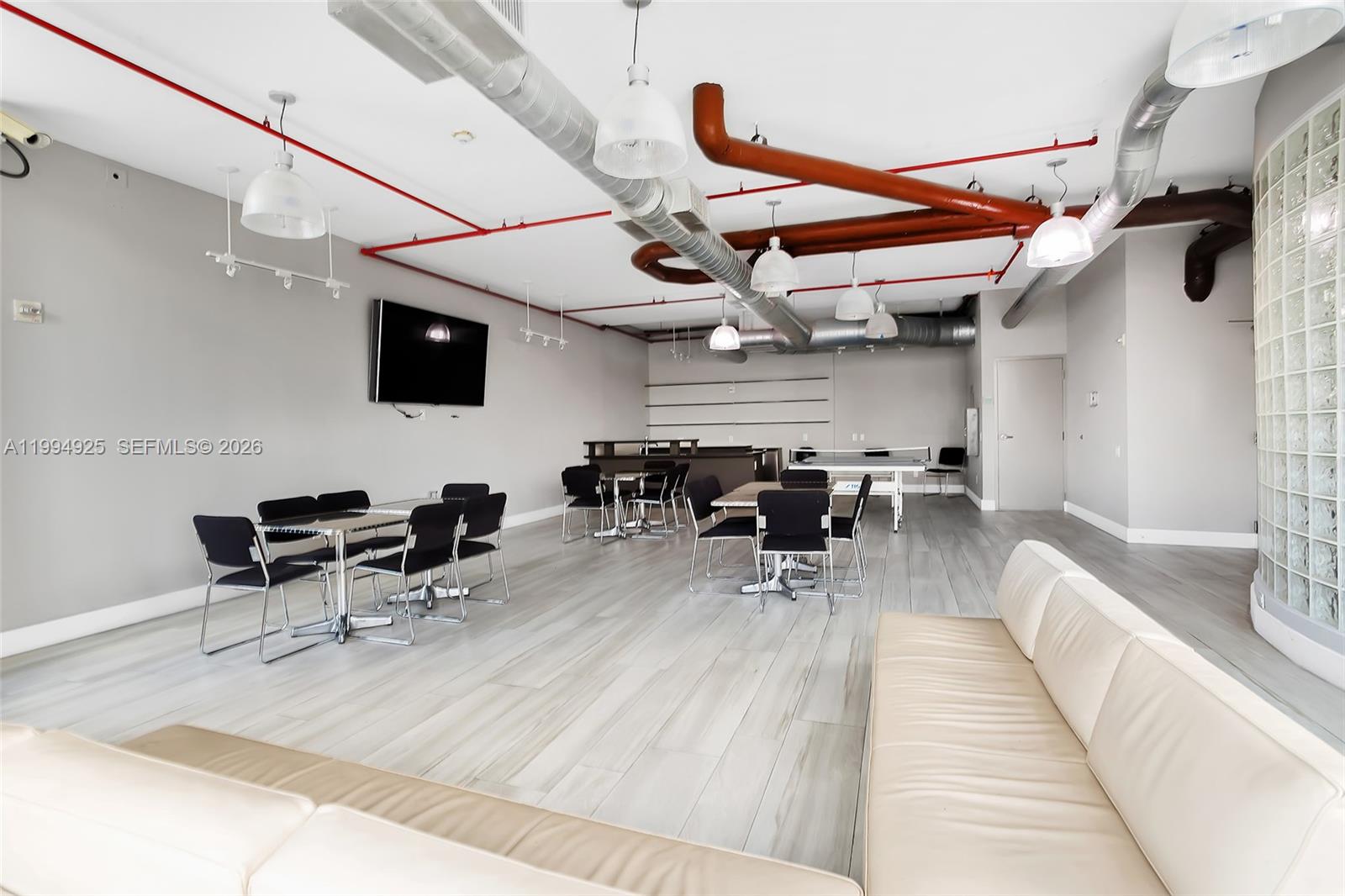 UPTOWN MARINA LOFTS CONDO - Residential Lease