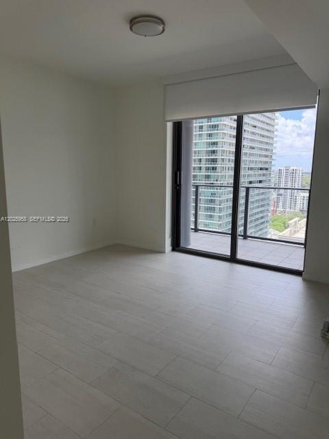 1000 Brickell Plz 2104