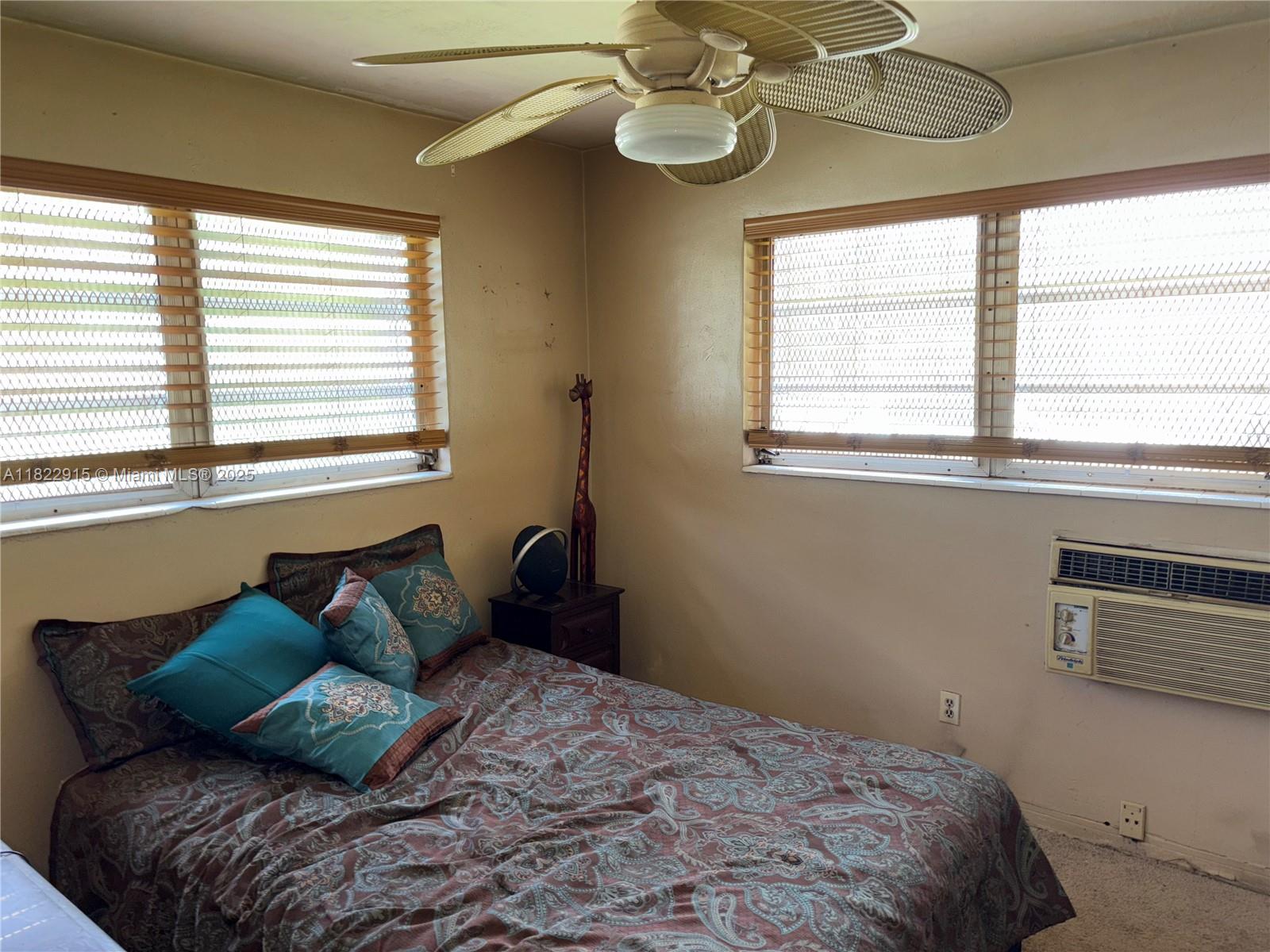 17TH AVE MANOR - Residential