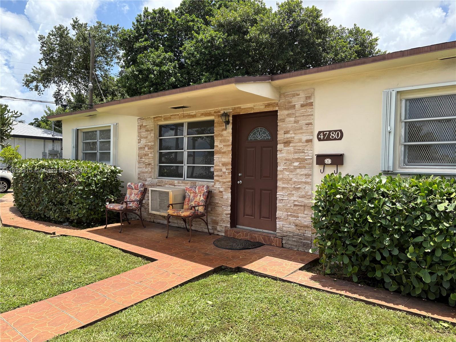 17TH AVE MANOR - Residential