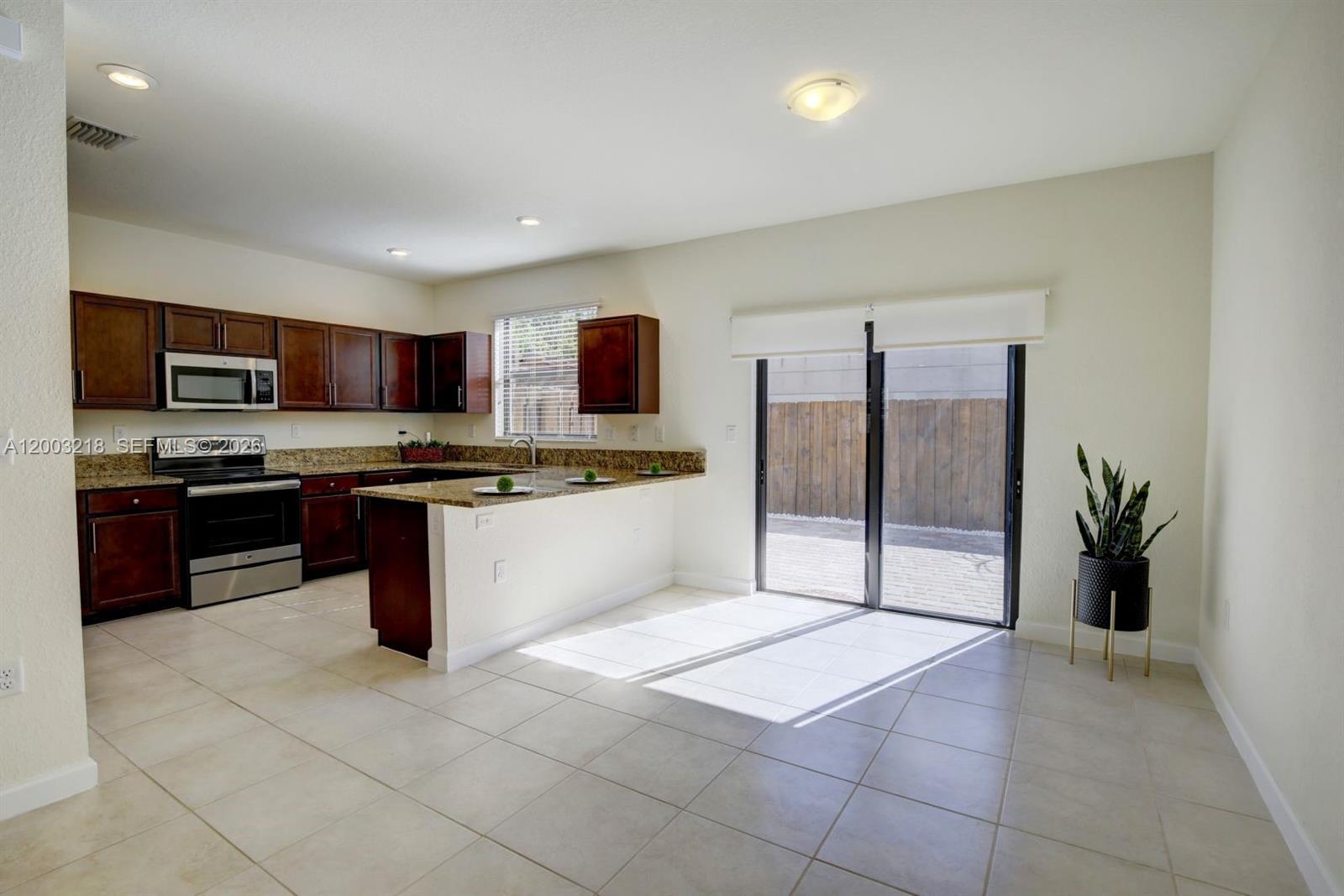 GARDEN ESTATES AT THE HAM - Residential