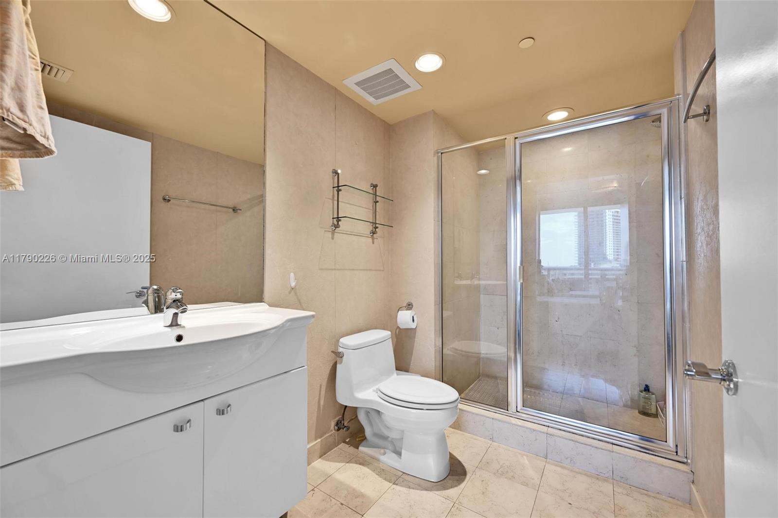 BEACH CLUB CONDO - Residential