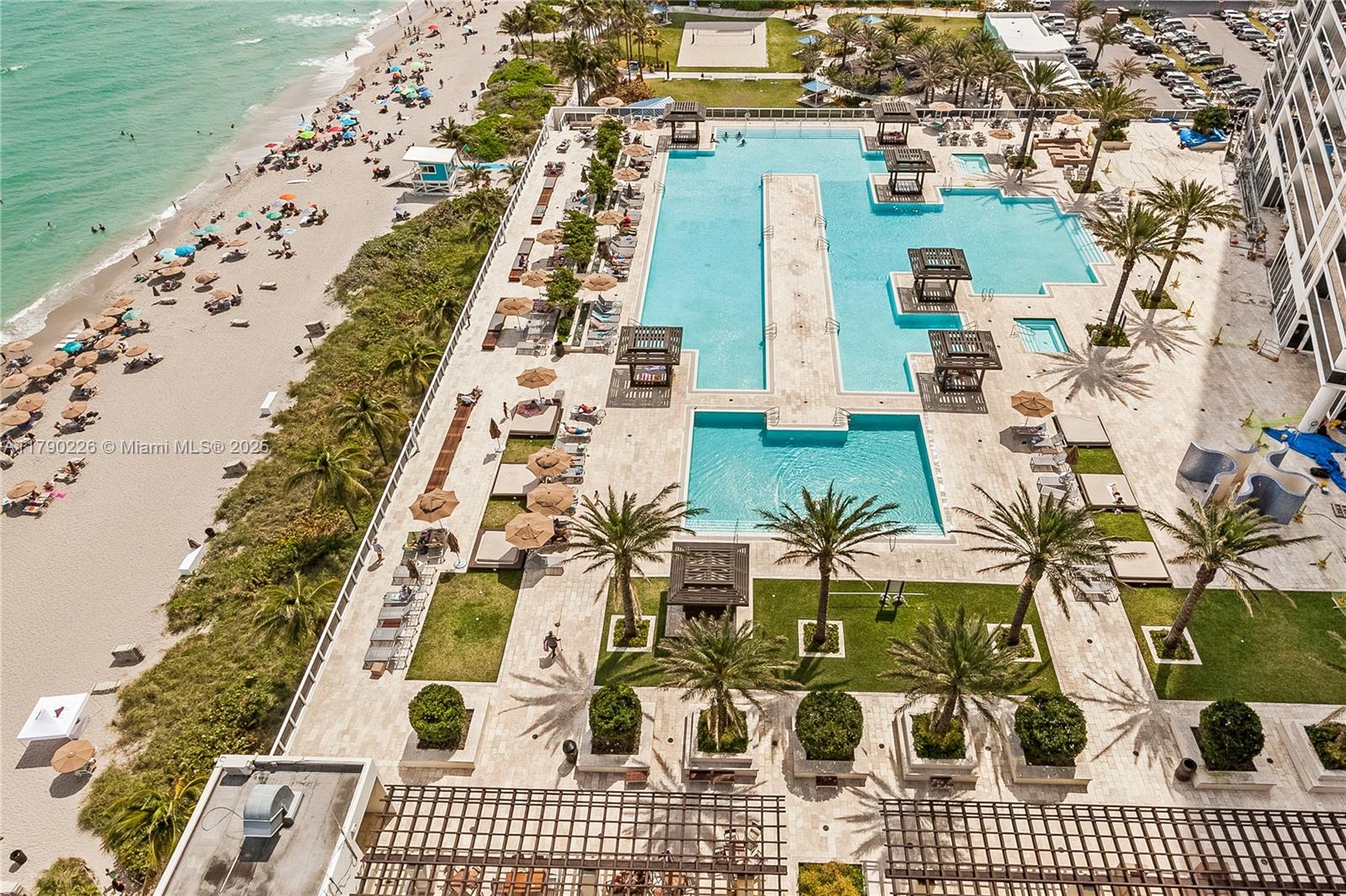 BEACH CLUB CONDO - Residential