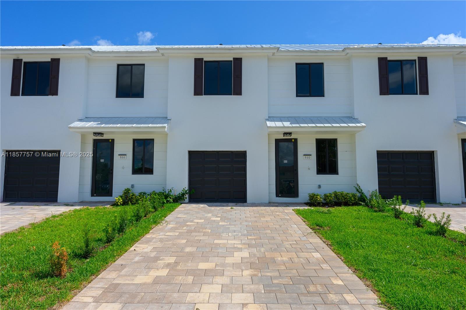 PALM AVE HEIGHTS - Residential