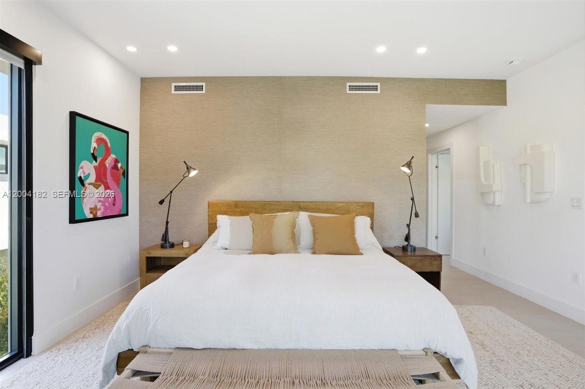 NAUTILUS SUB - Residential