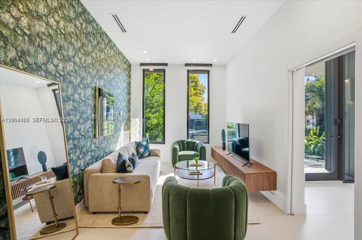 NAUTILUS SUB - Residential