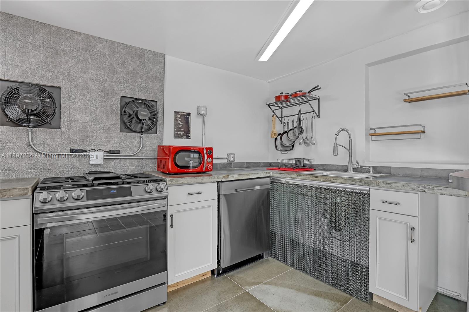 SANTRYS - Residential