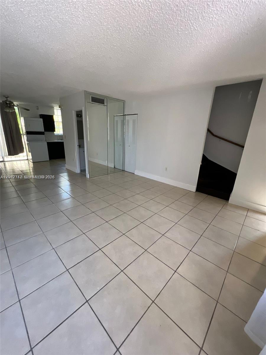LEE PARK CONDO - Residential