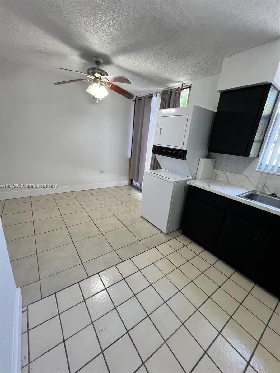 LEE PARK CONDO - Residential