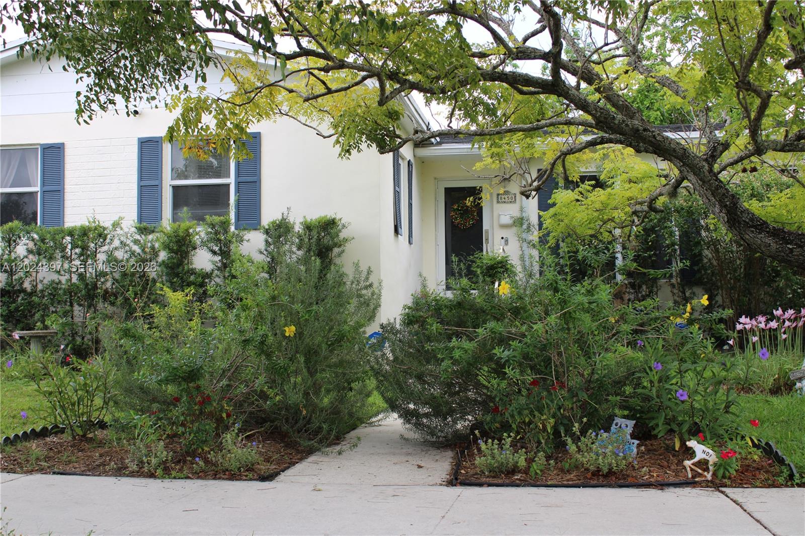 CORAL WAY VILLAGE SEC A P - Residential