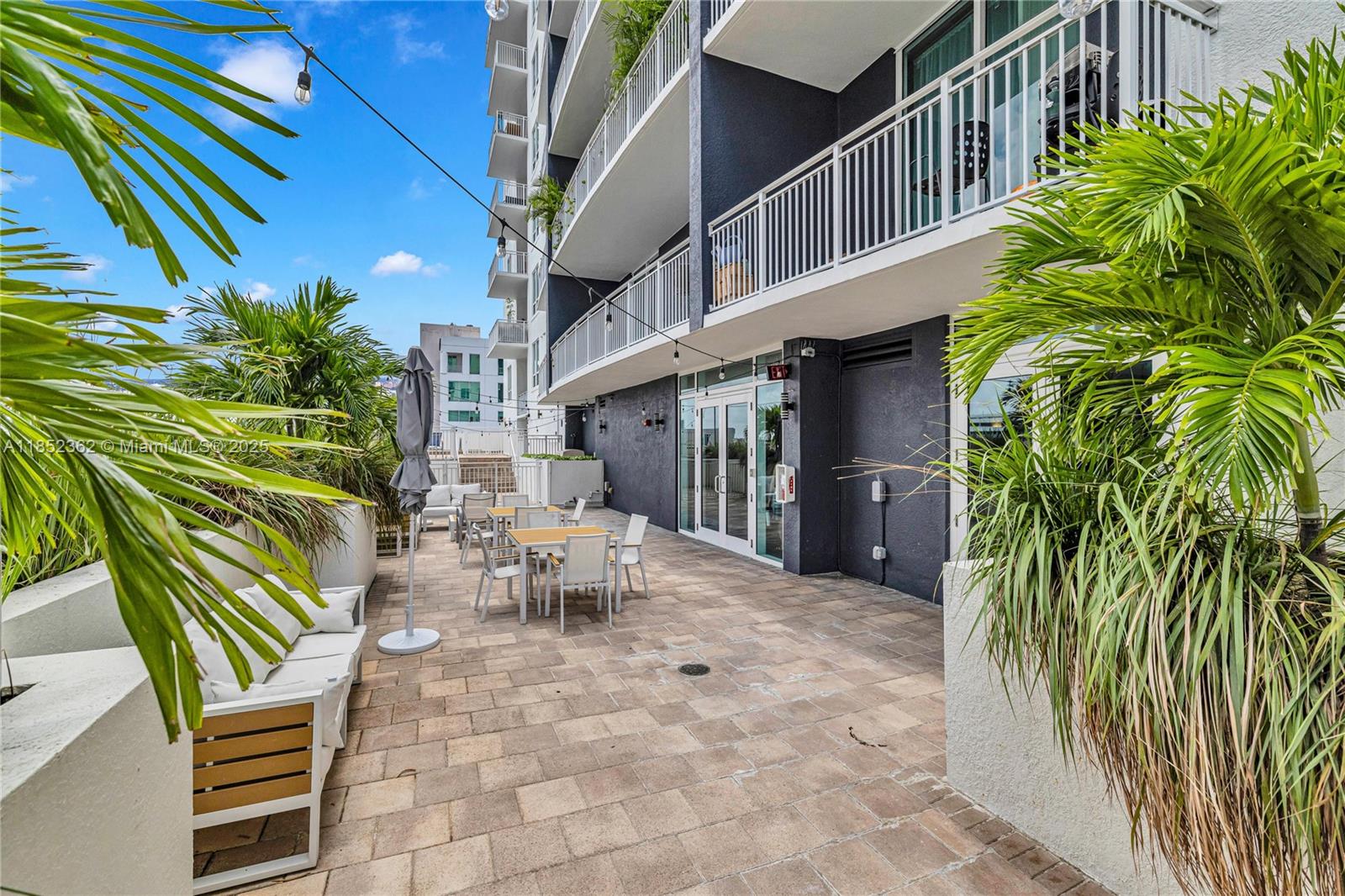 UPTOWN LOFTS CONDO - Residential