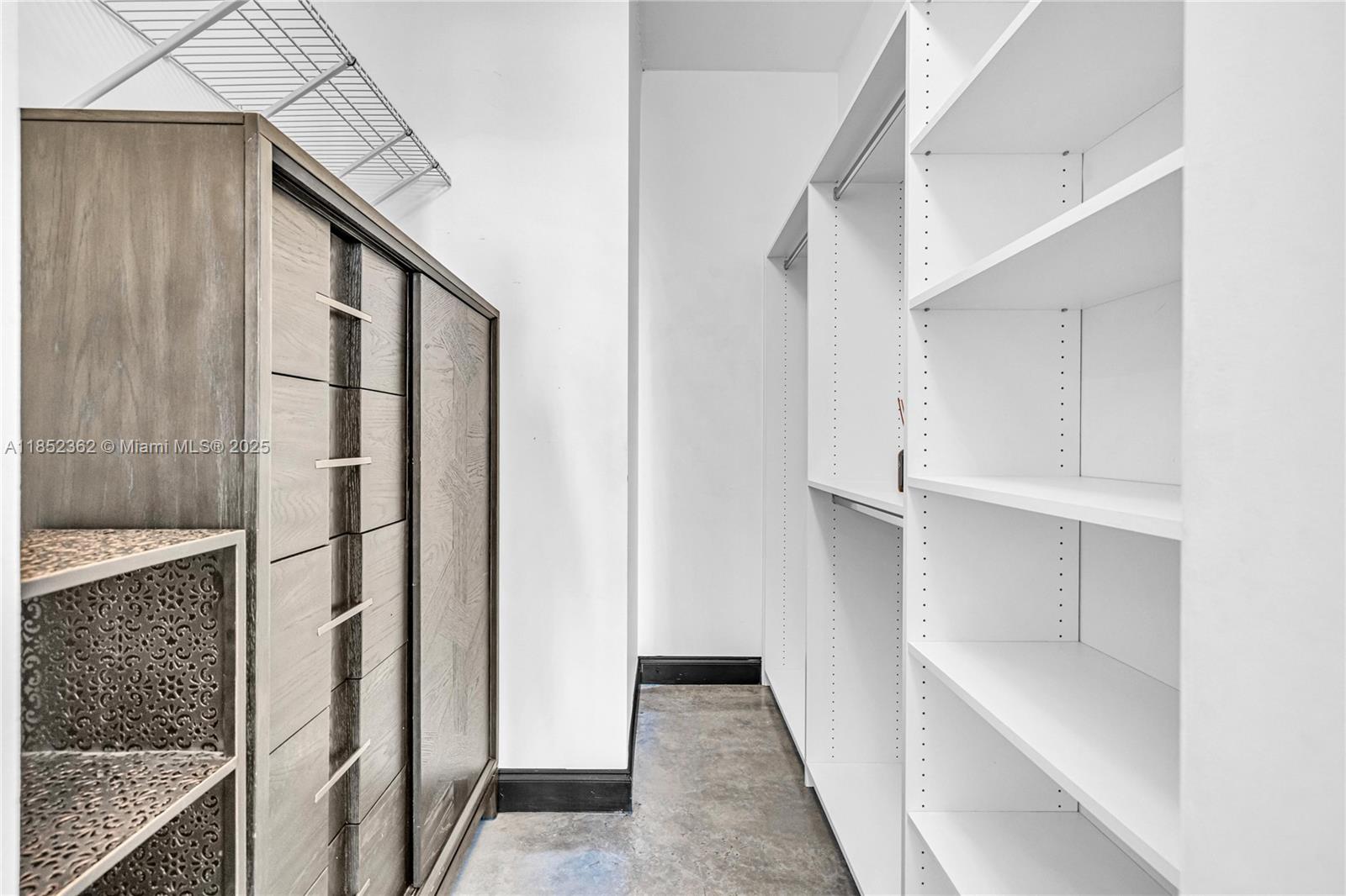 UPTOWN LOFTS CONDO - Residential