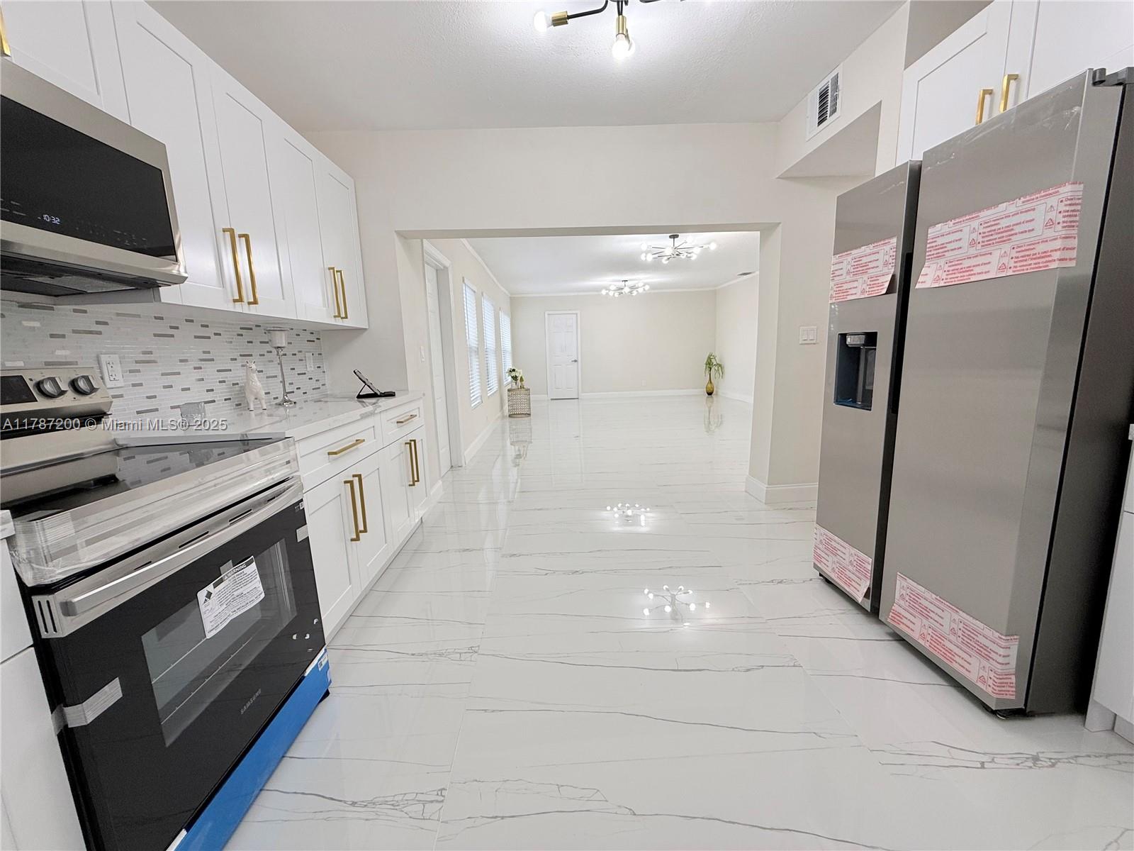 LINCOLN HEIGHTS RESUB - Residential