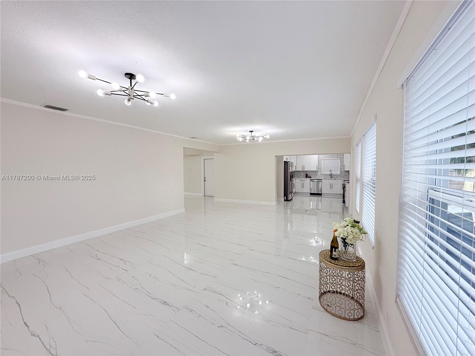 LINCOLN HEIGHTS RESUB - Residential