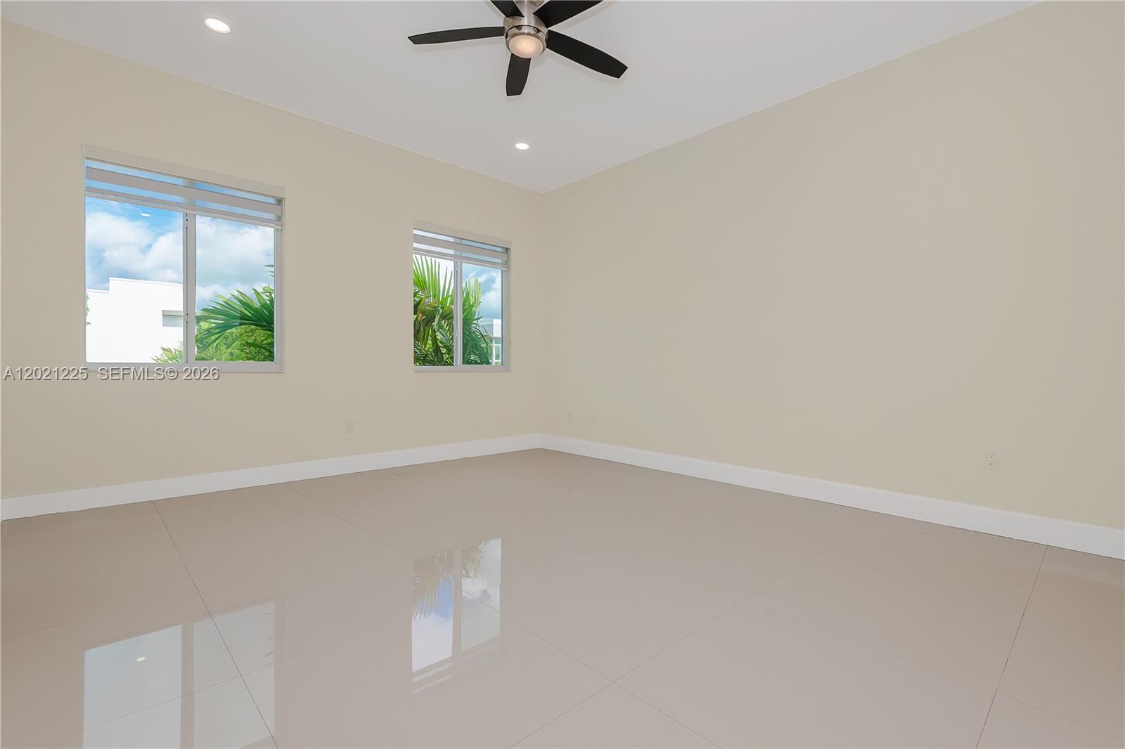 LANDMARK AT DORAL CENTRAL - Residential