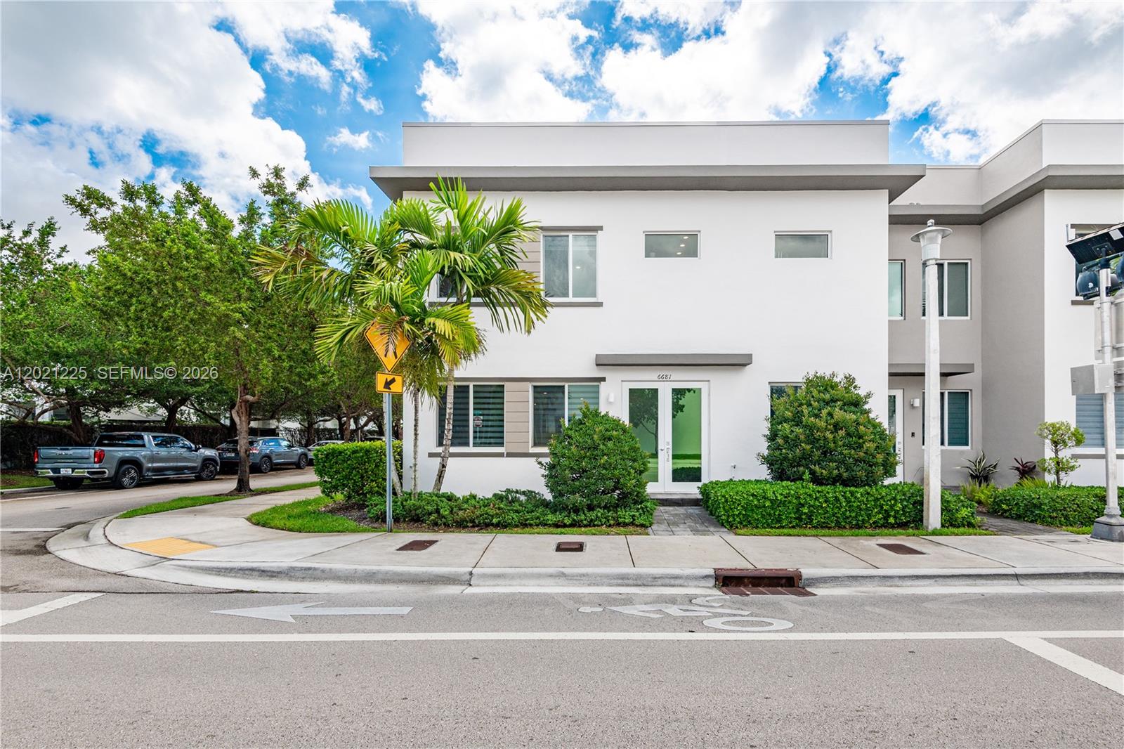 6681 NW 104th Ave 6681