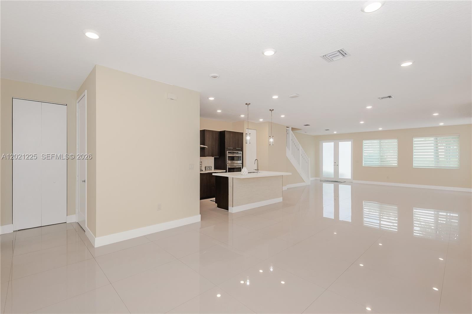 LANDMARK AT DORAL CENTRAL - Residential