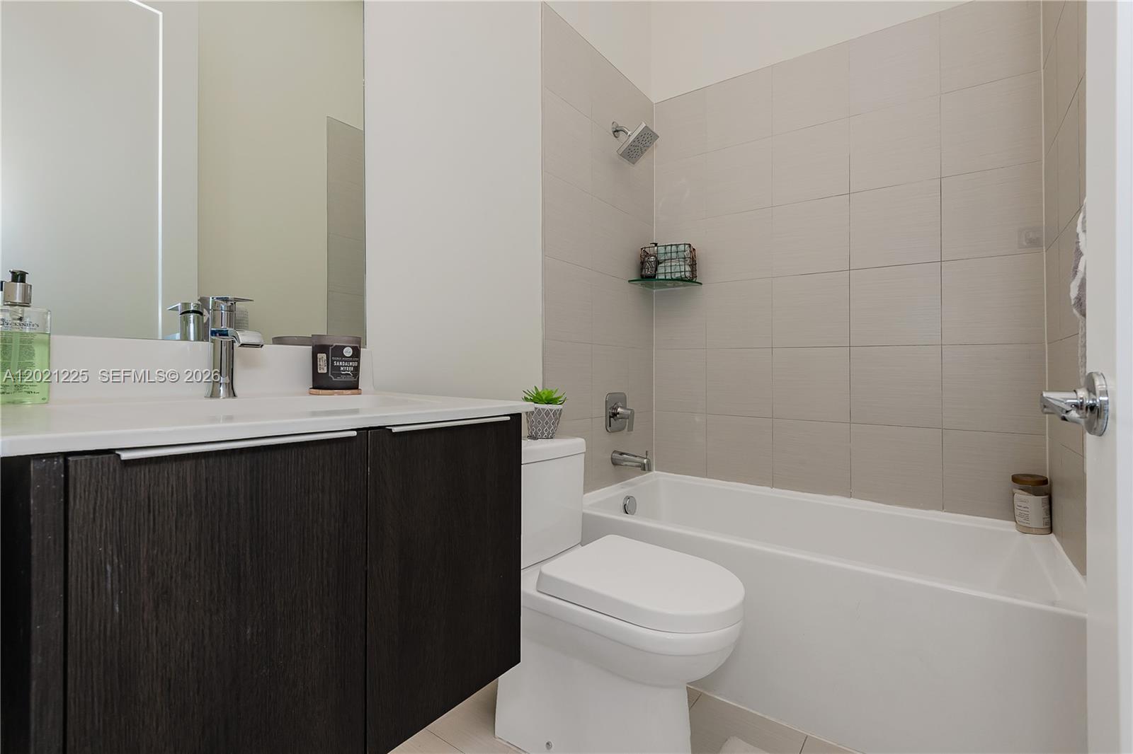 LANDMARK AT DORAL CENTRAL - Residential