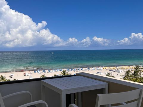 1623 Collins Ave PH1012 Miami Beach FL 33139