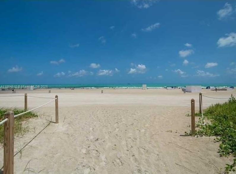 THE GEORGIAN CONDO - Residential Lease