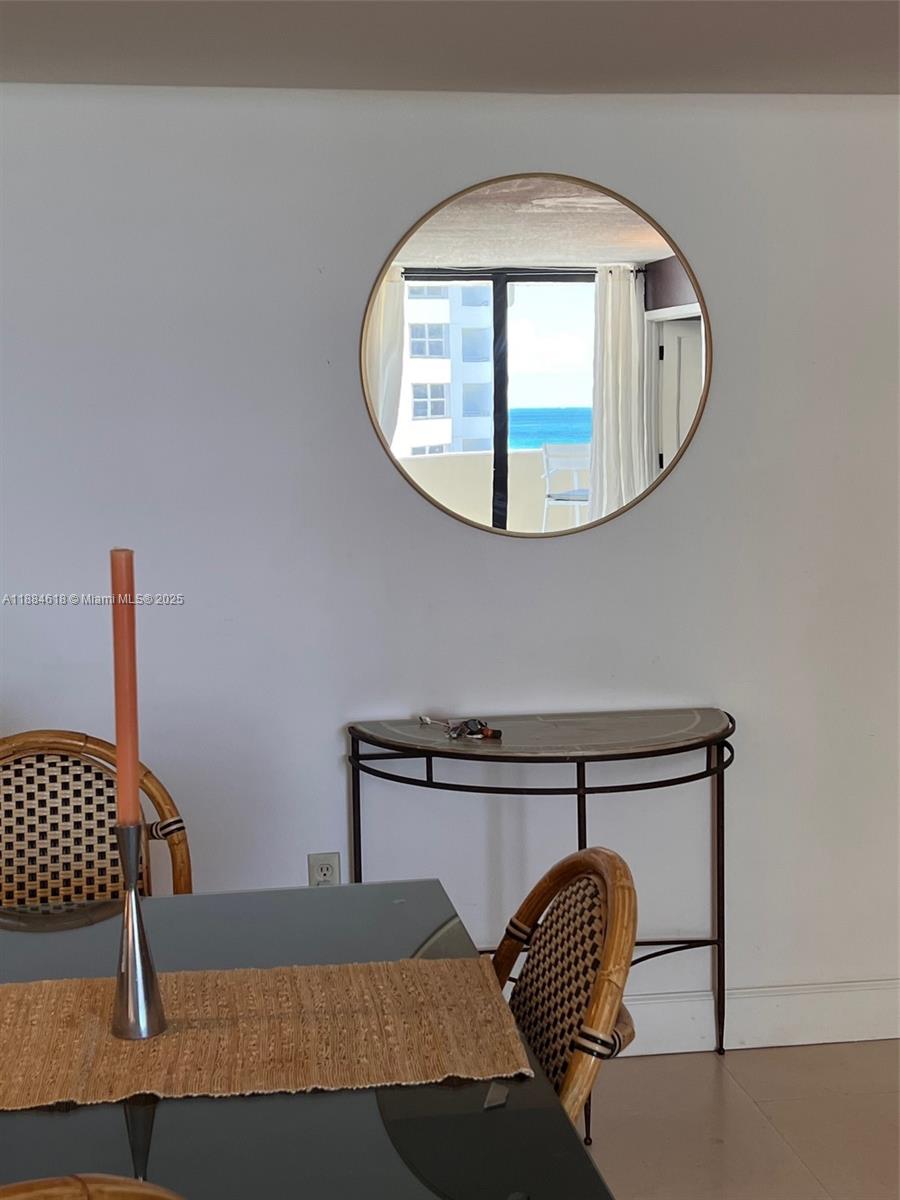 THE GEORGIAN CONDO - Residential Lease