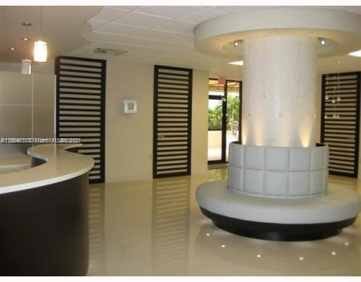 THE GEORGIAN CONDO - Residential Lease