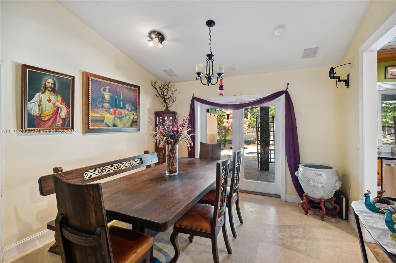 SUSANS PARK ESTATES - Residential