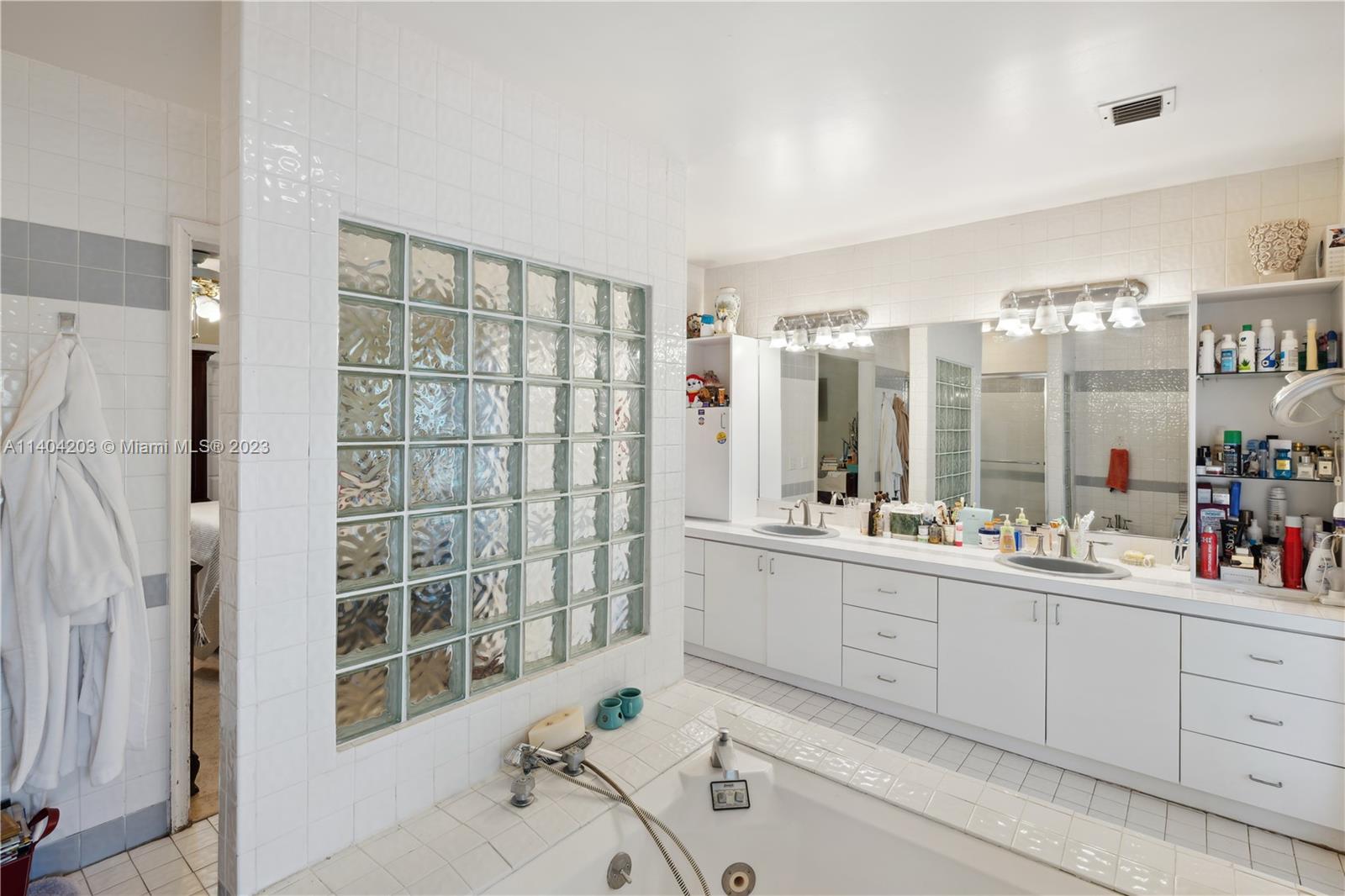 SUSANS PARK ESTATES - Residential