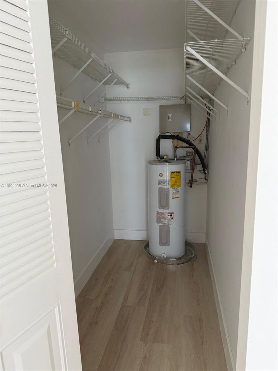 NEW HAMPTON AT CENTURY VI - Residential Lease