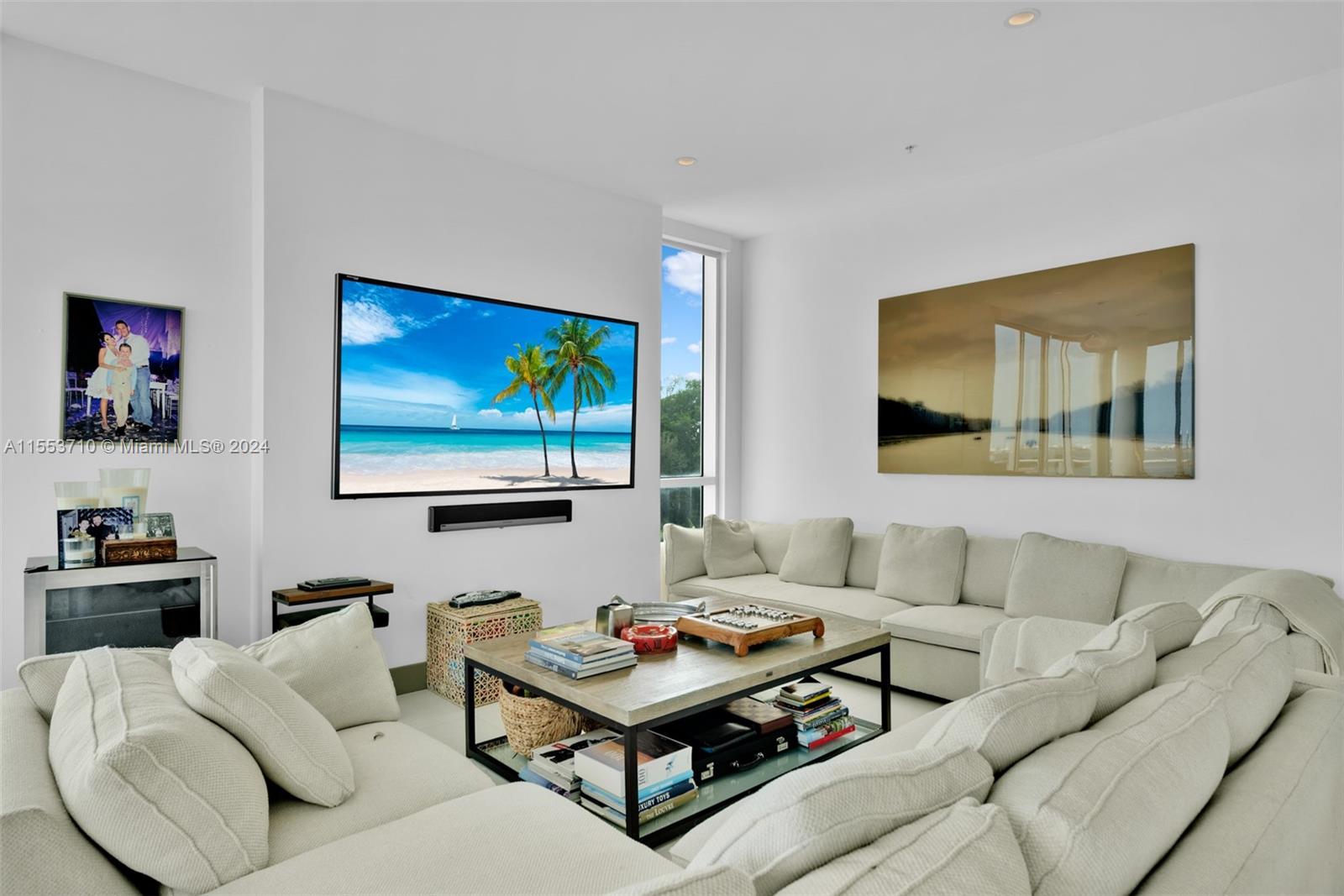 IOS ON THE BAY CONDO - Residential