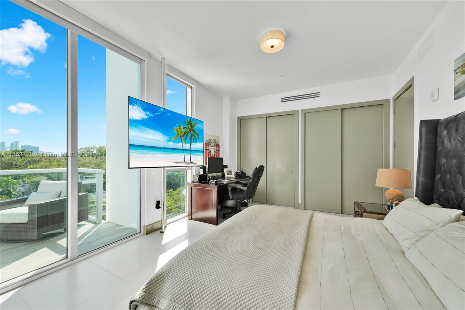 IOS ON THE BAY CONDO - Residential