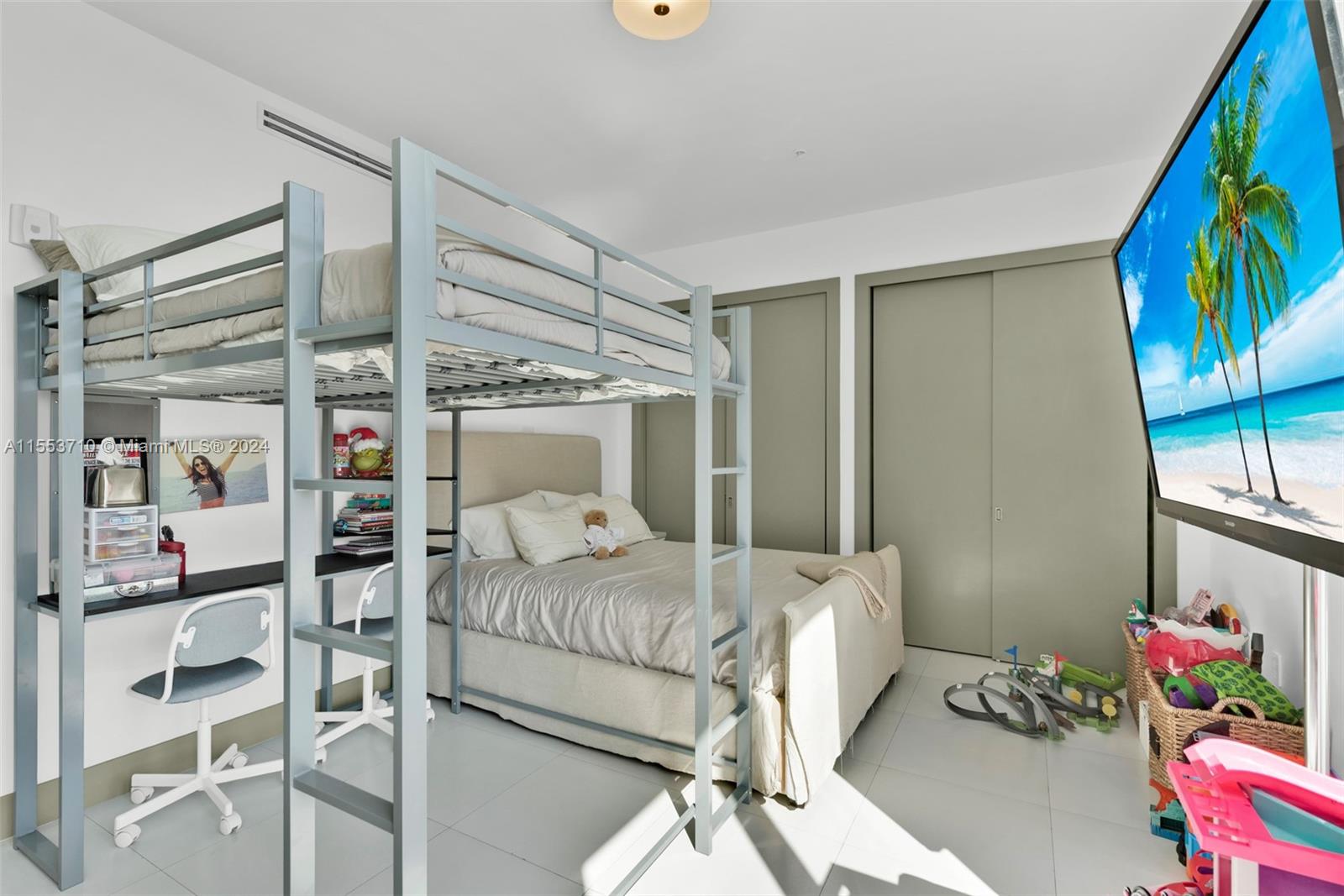 IOS ON THE BAY CONDO - Residential