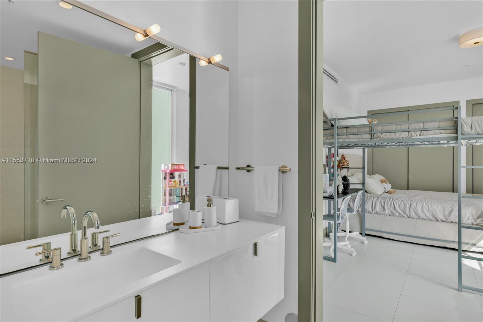 IOS ON THE BAY CONDO - Residential