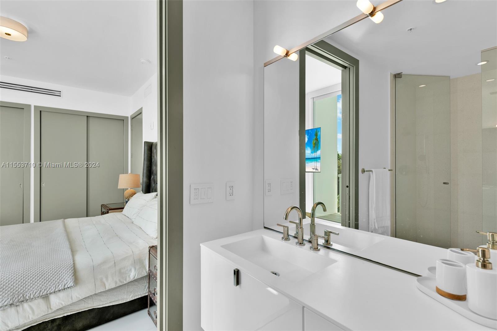 IOS ON THE BAY CONDO - Residential