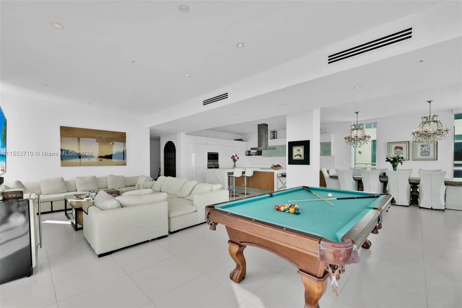 IOS ON THE BAY CONDO - Residential