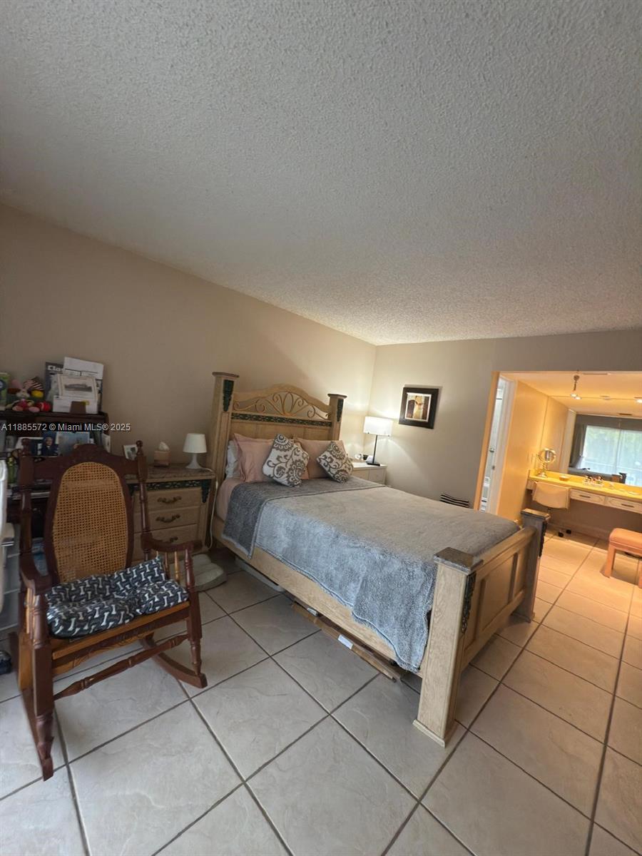 KENDALL HEIGHTS CONDO - Residential