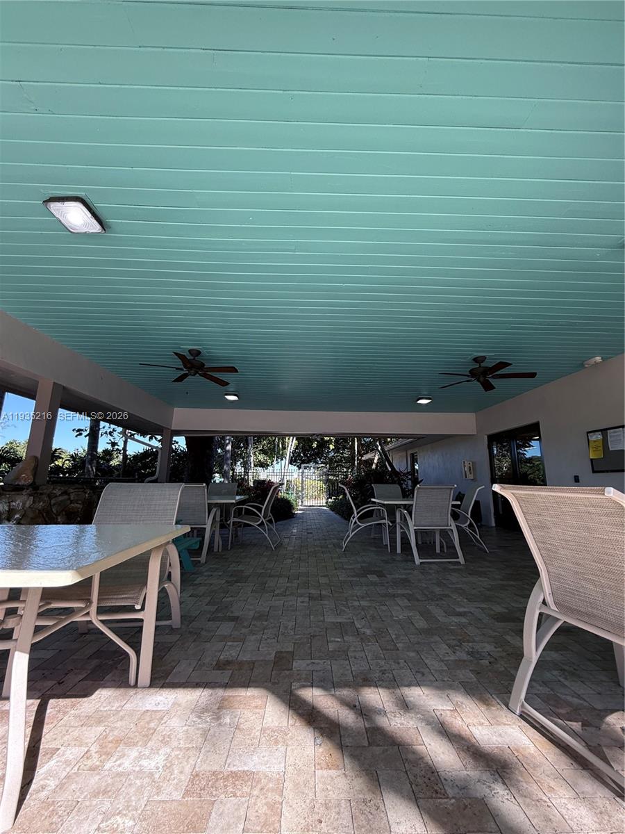 NO 12 PALM-AIRE COUNTRY C - Residential