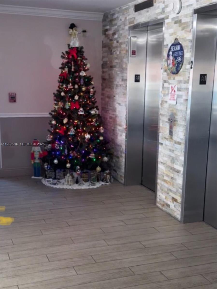 3250 N Palm Aire Dr 508