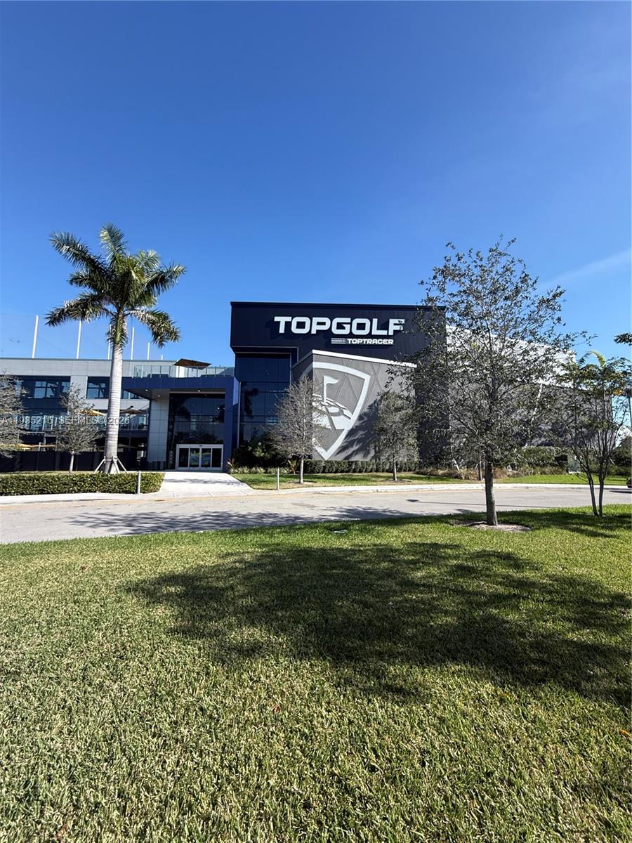 NO 12 PALM-AIRE COUNTRY C - Residential