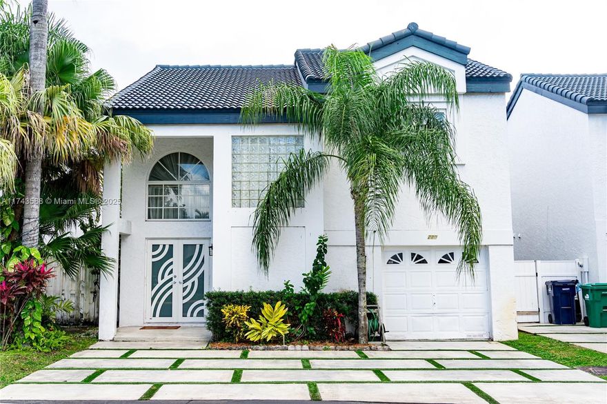 Beautiful property with excellent floor plan high walls, impact windows ,very spacious and one of the best locations in the community.2 and 1/2 Bartrooms