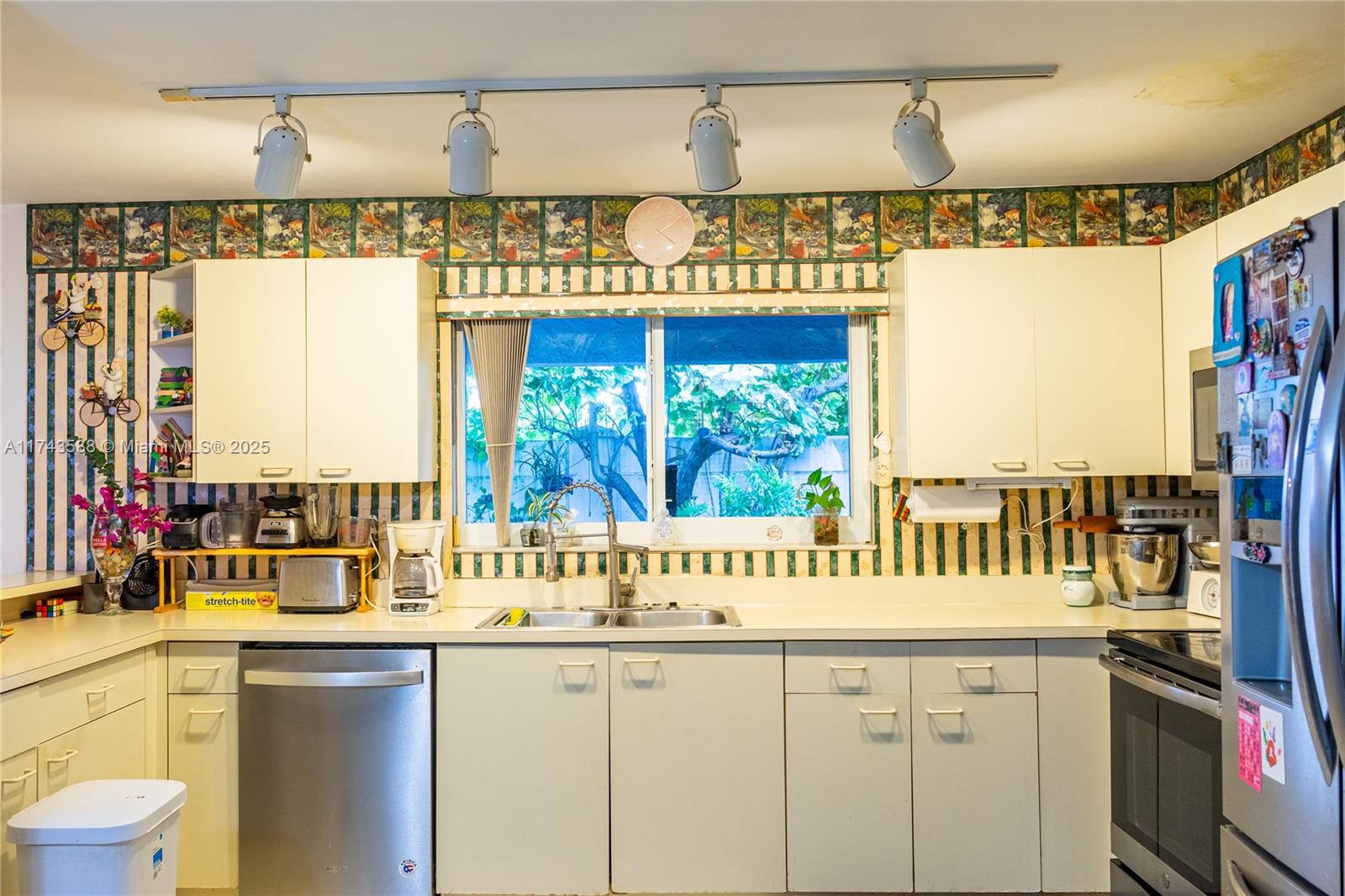 SAN SIMEON HOMES - Residential