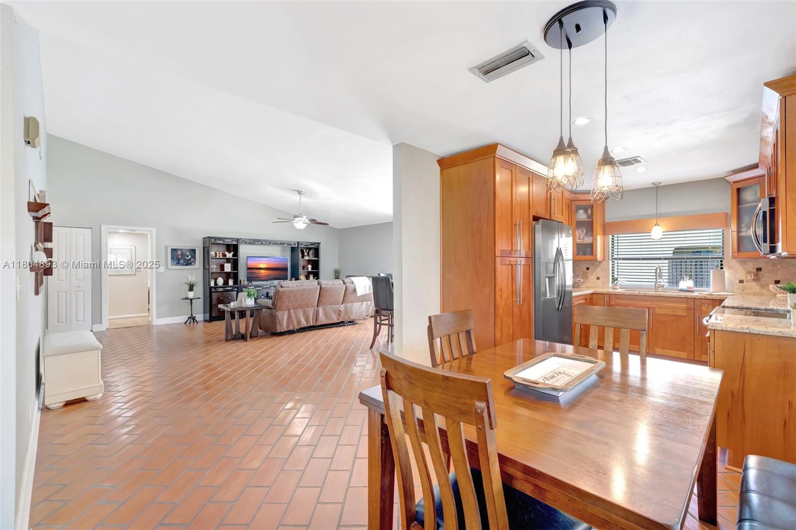 ROCK CREEK - Tierra Vista - Residential